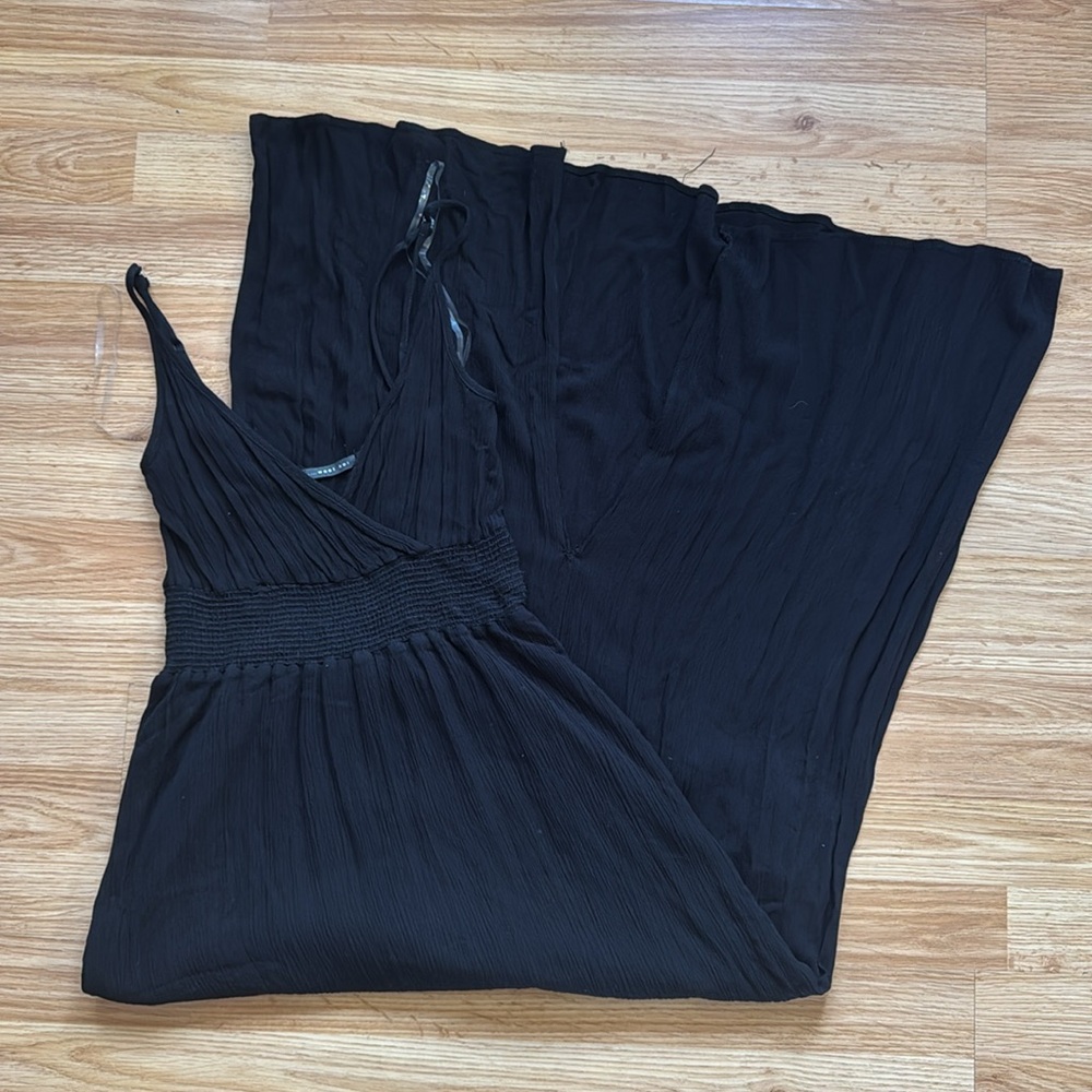 Lightweight Black Maxi Dress - size XS (fits like a S-M)